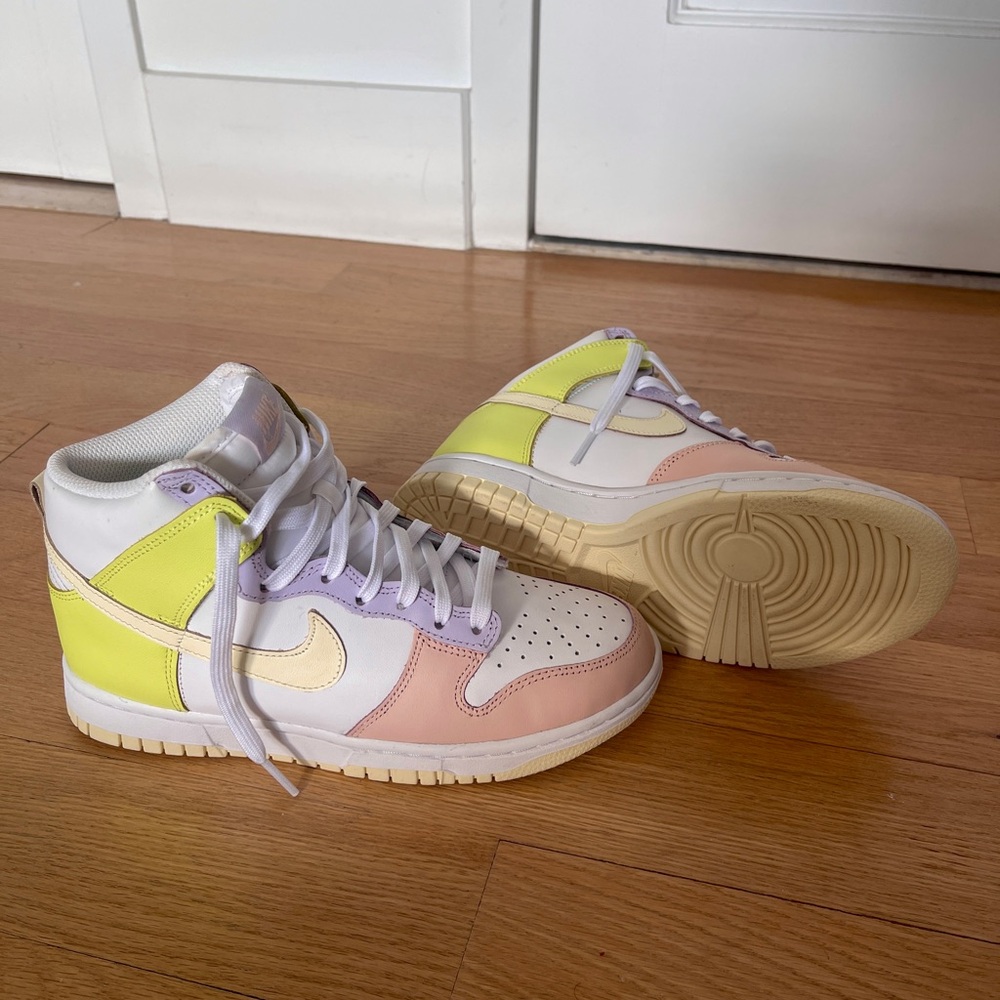 Nike Dunk High Sneakers NWOT | W7, M5.5